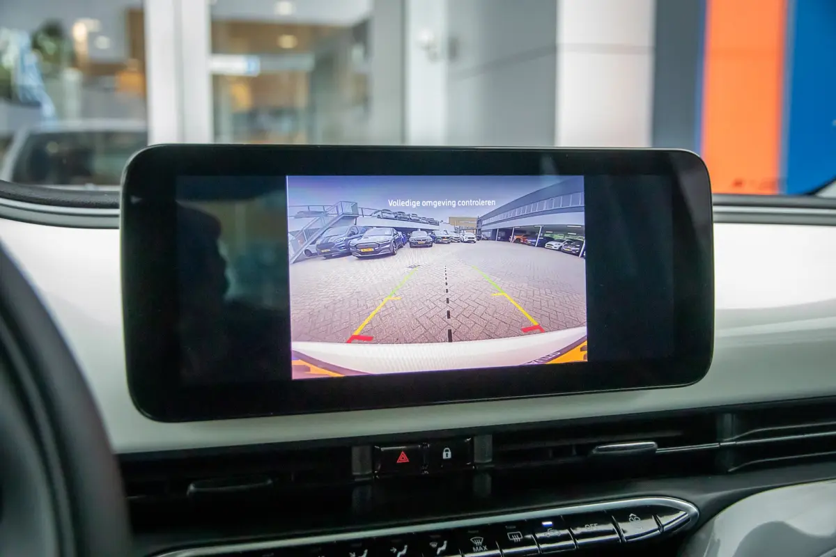 Icon 42 kWh | Achteruitrijcamera | Cruise Control | Keyless start | Parkeersensoren Voor/Achter | Stoelverwarming | Apple Carplay/Android Auto | Achteruitrijcamera | Apple Carplay/Android Au