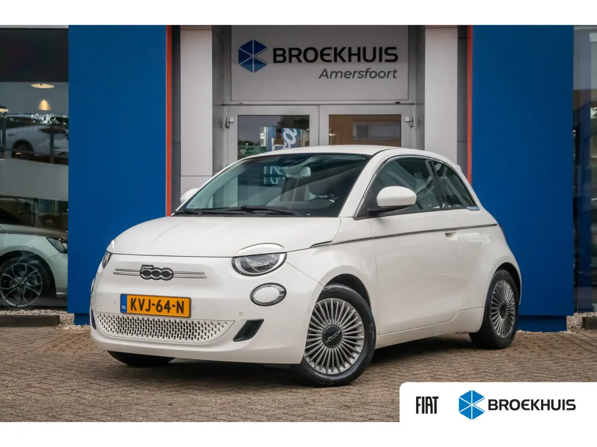Icon 42 kWh | Achteruitrijcamera | Cruise Control | Keyless start | Parkeersensoren Voor/Achter | Stoelverwarming | Apple Carplay/Android Auto | Achteruitrijcamera | Apple Carplay/Android Au
