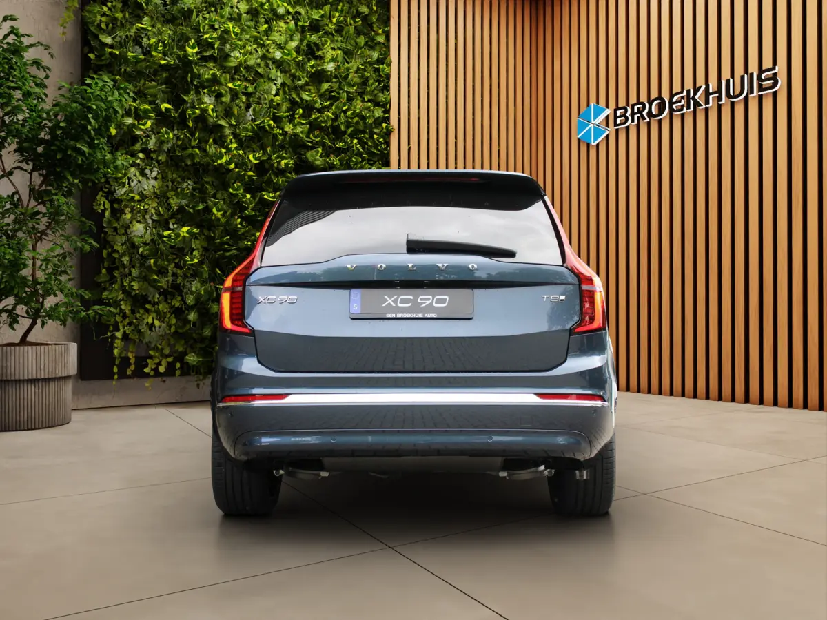2.0 T8 AWD Recharge Ultra Bright | Full Option! | Luchtvering | Bowers&Wilkins | Panoramadak | Massage | Pilot Assist | 22" Velgen