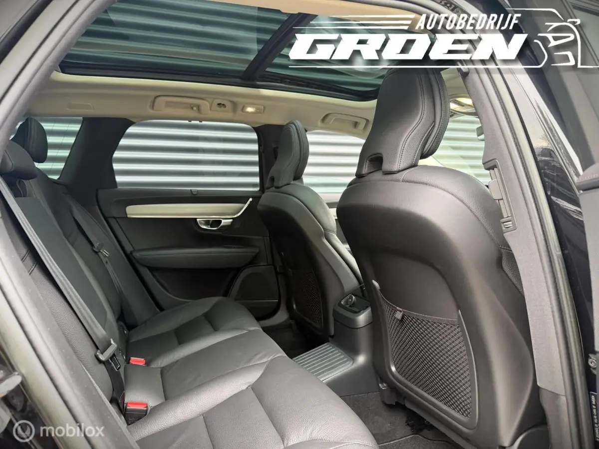 2.0 T8 Plug-in hybrid AWD Ultimate Dark PANO|ACC|