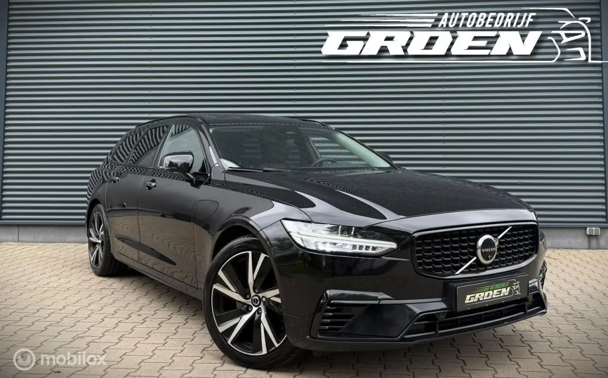 2.0 T8 Plug-in hybrid AWD Ultimate Dark PANO|ACC|