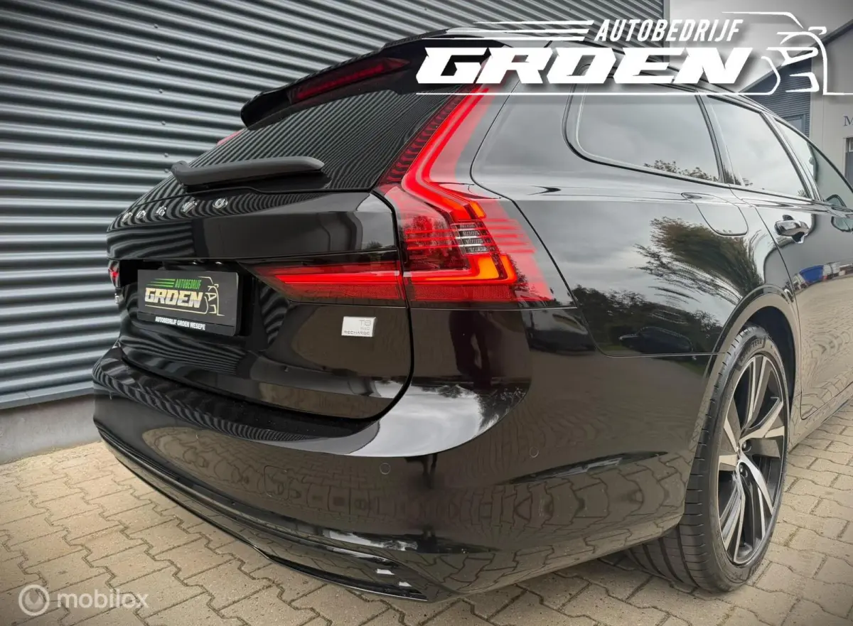 2.0 T8 Plug-in hybrid AWD Ultimate Dark PANO|ACC|