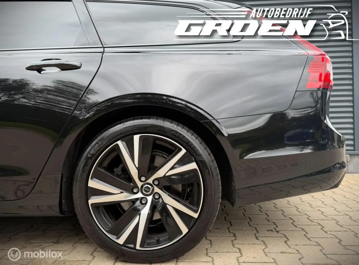 2.0 T8 Plug-in hybrid AWD Ultimate Dark PANO|ACC|