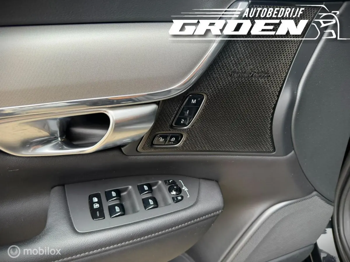 2.0 T8 Plug-in hybrid AWD Ultimate Dark PANO|ACC|