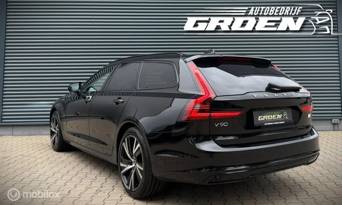 2.0 T8 Plug-in hybrid AWD Ultimate Dark PANO|ACC|