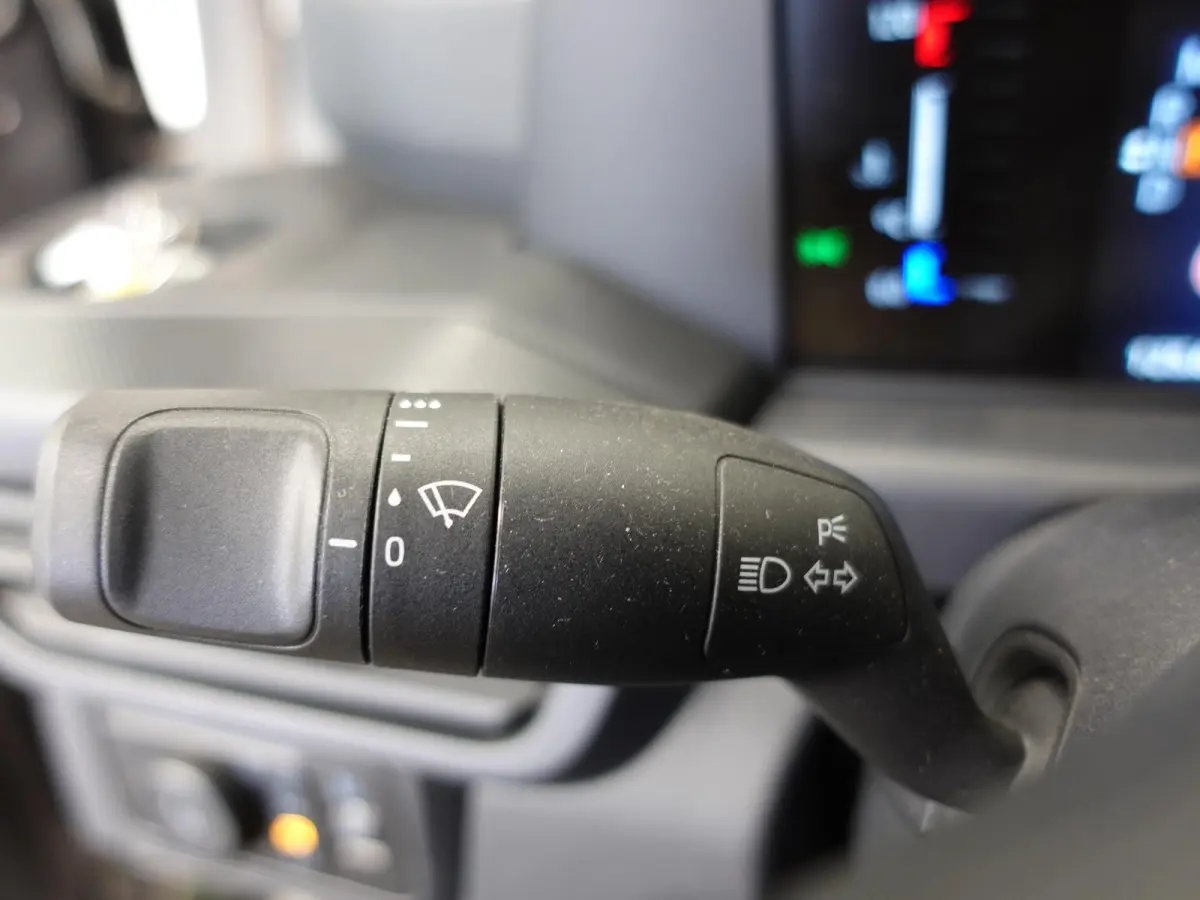 300 2.0 TDCI L2H1 Trend Automaat Airco Navigatie Cruise Control Trekhaak
