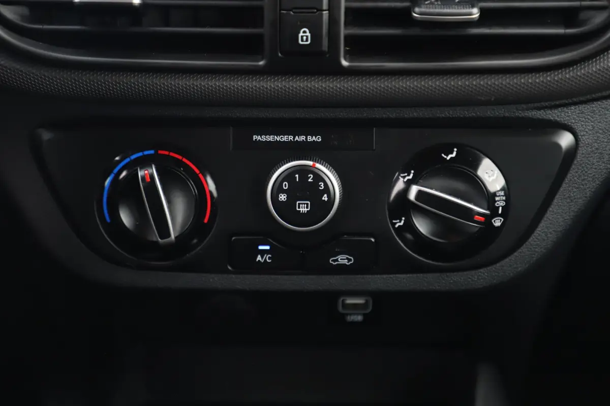 1.0 Comfort Draadloos Carplay Android Navigatie Airco Cruise Control Rijstrooksensor