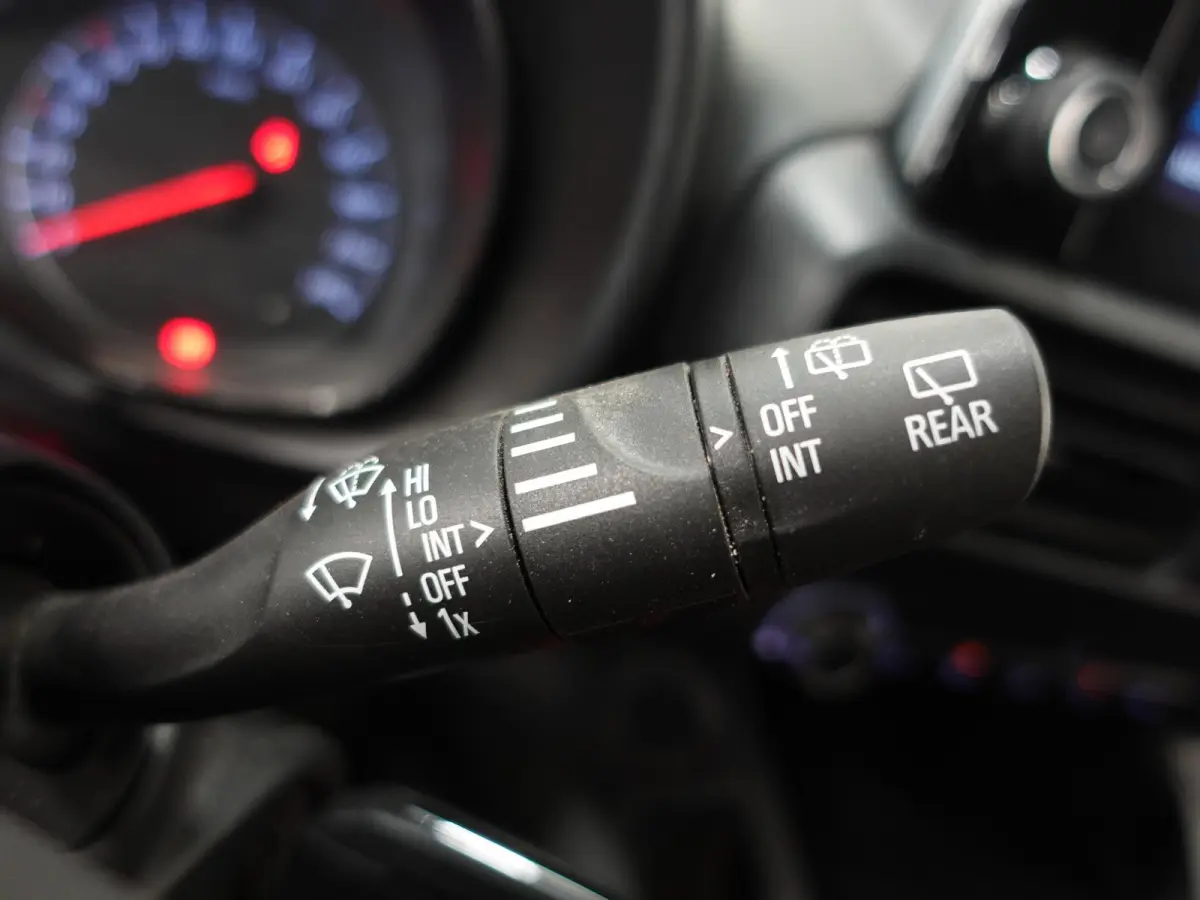 1.5D L1H1 Edition 3-zits Airco Navigatie  Trekhaak parkeersensoren