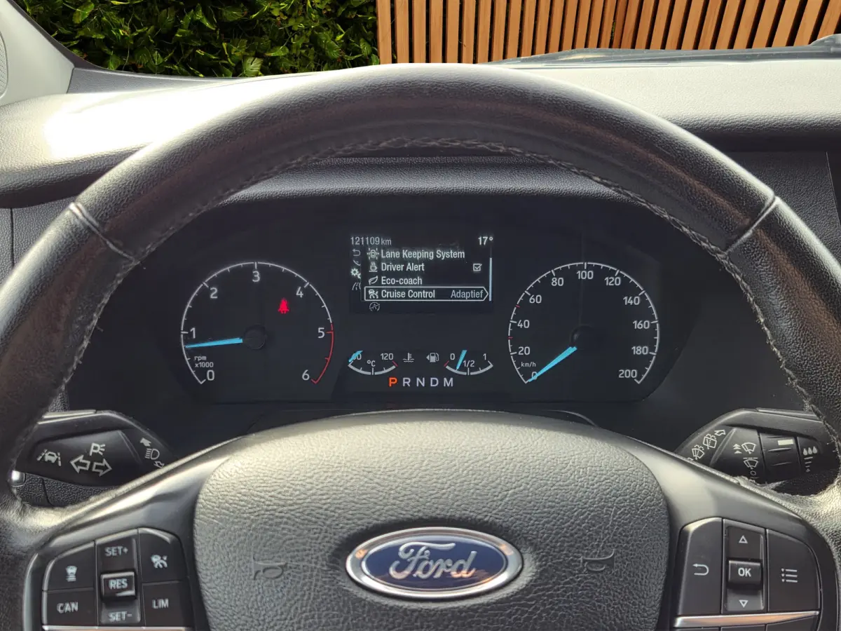 320 2.0 170PK Automaat Adaptieve cruise | Trekhaak | Xenon | Camera | Stoel- stuurverw. | Carplay | Leer