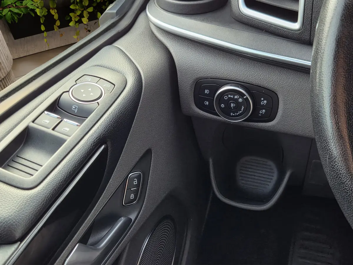 320 2.0 170PK Automaat Adaptieve cruise | Trekhaak | Xenon | Camera | Stoel- stuurverw. | Carplay | Leer