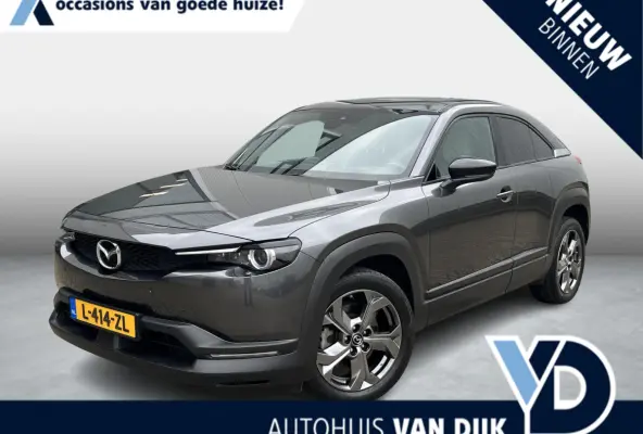e-SkyActiv 145 Comfort 36 kWh Machine Grey / Navi / 360 camera / memory / apple carplay