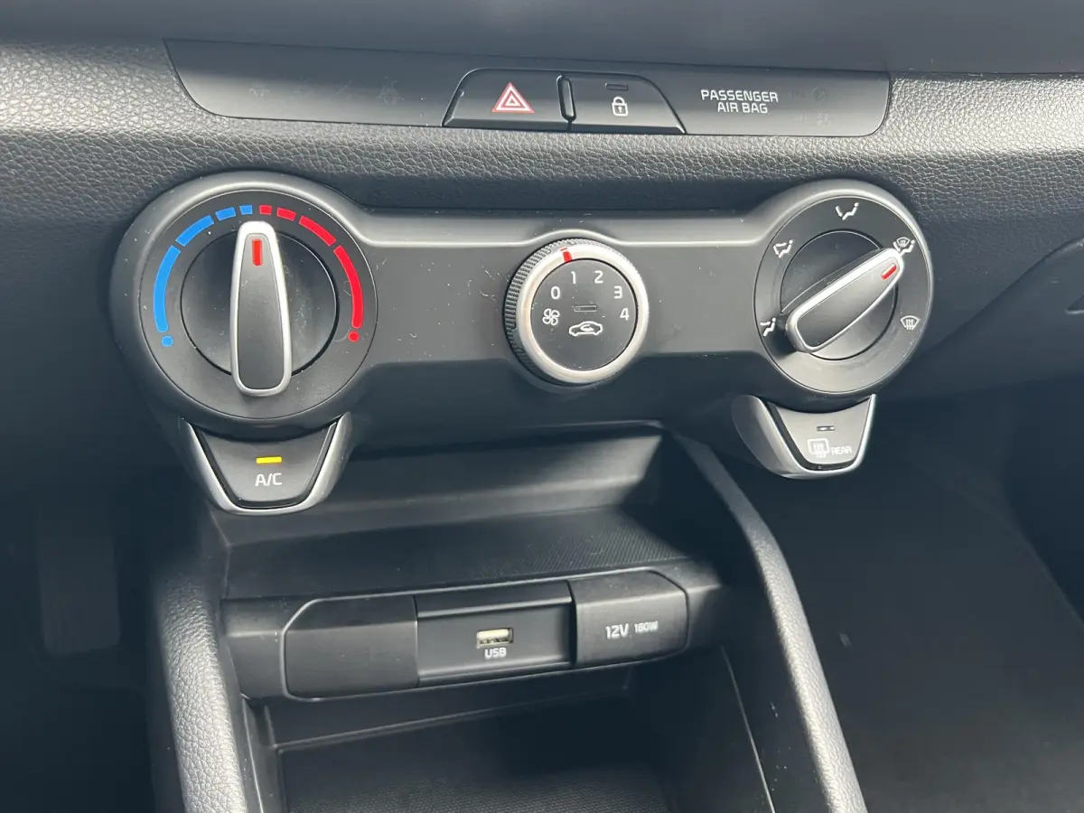 1.0 T-GDi MHEV DynamicLine Apple carplay / pdc / camera