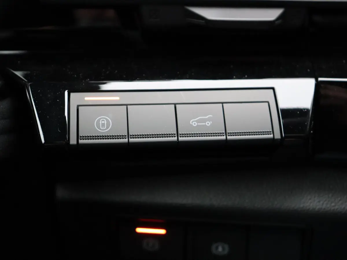 E-Tech full hybrid 200pk esprit Alpine 7p. | Vijf jaar garantie | Full option! | Panoramisch dak | Harman Kardon | HUD |