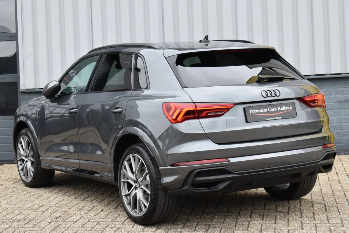 45 TFSI e S-Line 245 Pk SOH 94% Rood Stiksel Leder Matrix Navi Keyless Sonos Camera ACC 20 Inch