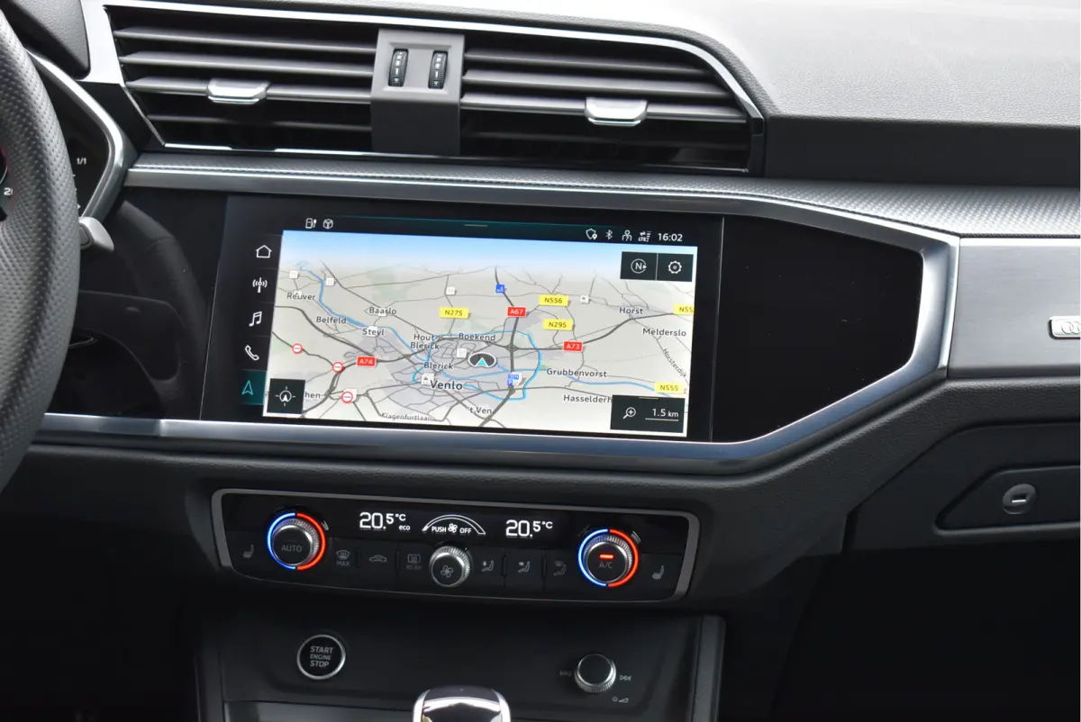 45 TFSI e S-Line 245 Pk SOH 94% Rood Stiksel Leder Matrix Navi Keyless Sonos Camera ACC 20 Inch