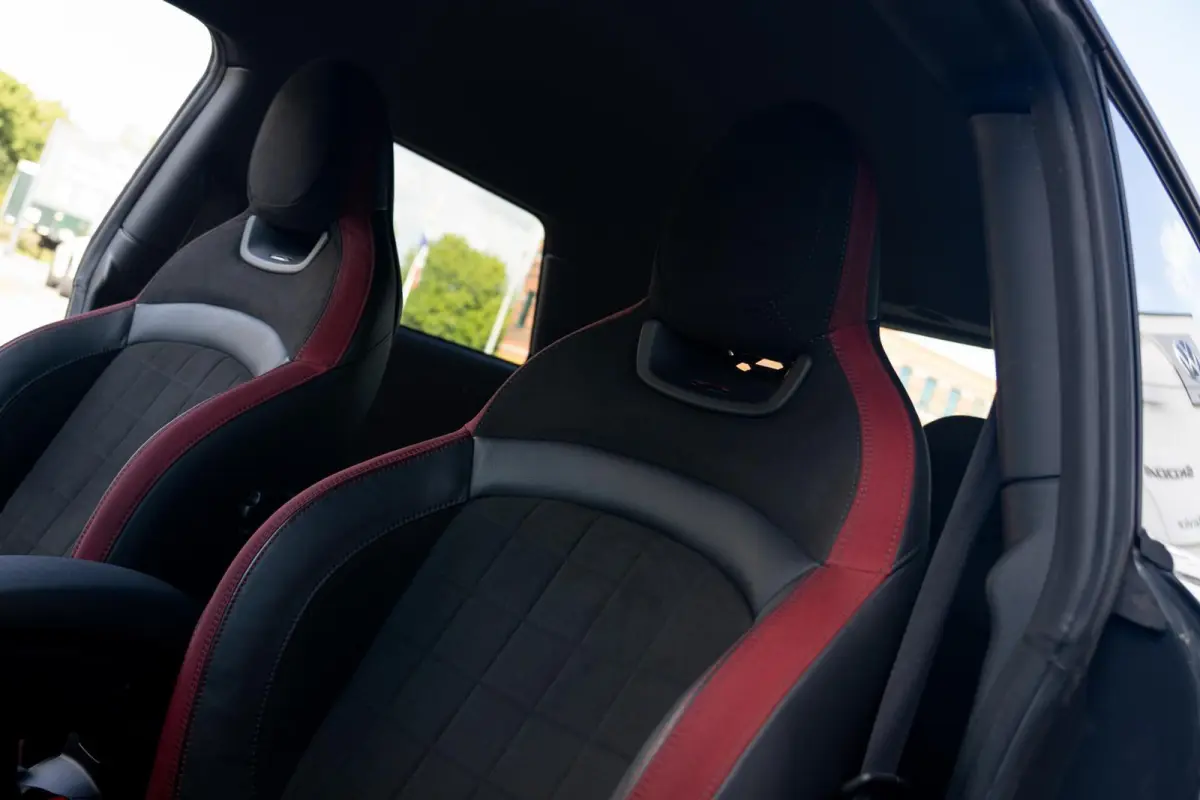Mini S 2.0 192 PK Automaat|2e Eig.|Org NL NAP|JCW John Cooper Works|LED|Harman & kardon|CarPlay|Dealer Onderhouden|