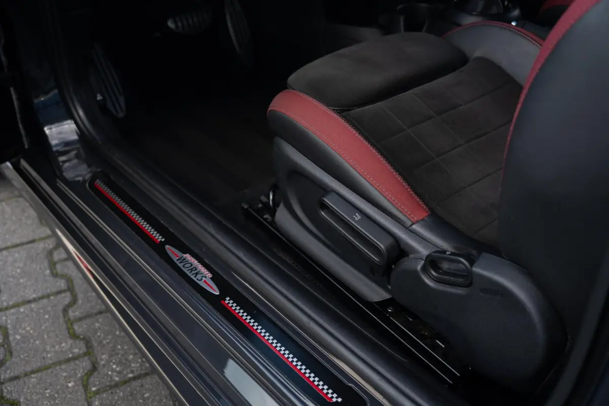 Mini S 2.0 192 PK Automaat|2e Eig.|Org NL NAP|JCW John Cooper Works|LED|Harman & kardon|CarPlay|Dealer Onderhouden|