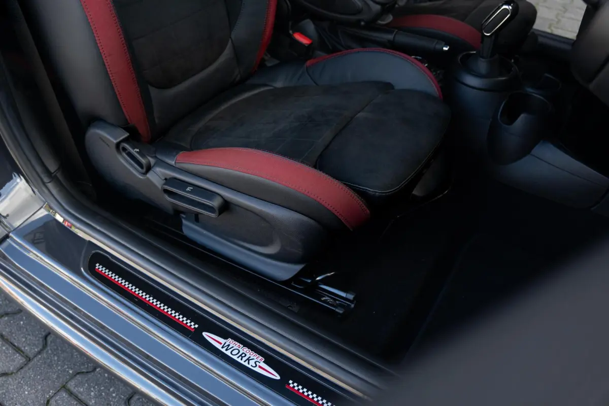 Mini S 2.0 192 PK Automaat|2e Eig.|Org NL NAP|JCW John Cooper Works|LED|Harman & kardon|CarPlay|Dealer Onderhouden|