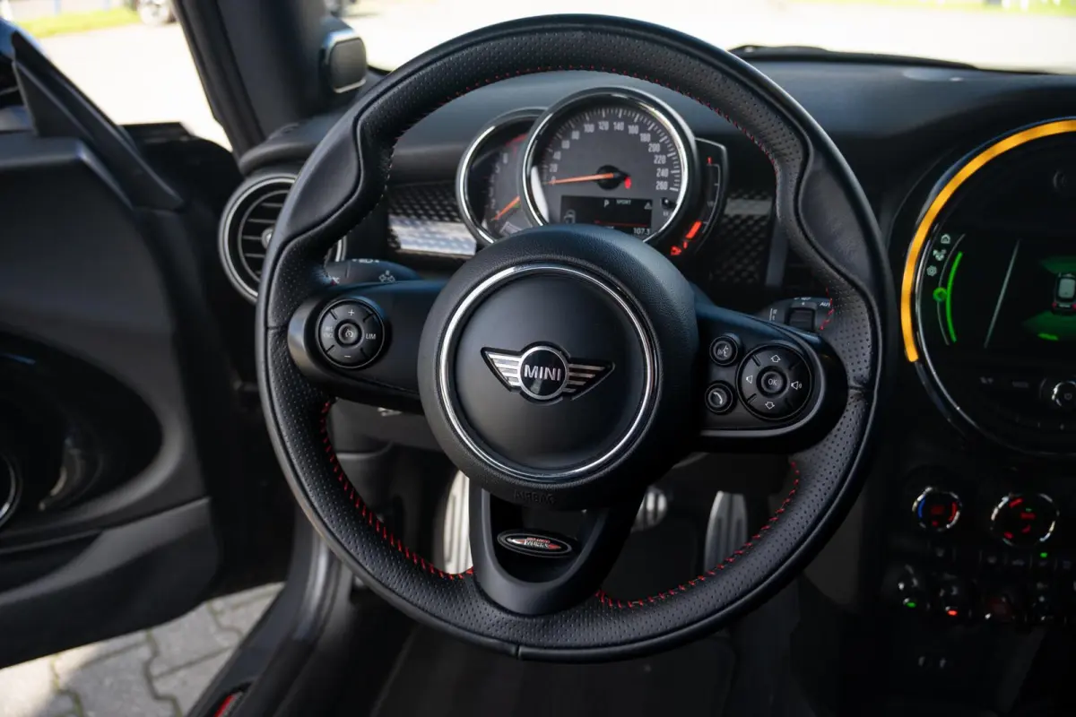 Mini S 2.0 192 PK Automaat|2e Eig.|Org NL NAP|JCW John Cooper Works|LED|Harman & kardon|CarPlay|Dealer Onderhouden|