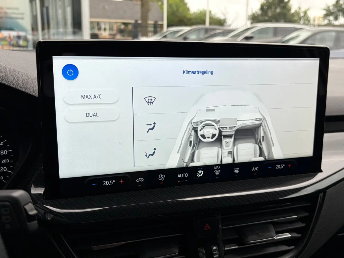 1.0 Hybrid 125 PK ST Line | NAVIGATIE + APPLE CARPLAY/ANDROID AUTO| PARKEERSENSOREN V+A| FULL LED| KEYLESS START| SPORTSTOELEN| 17" LM-VELGEN| LENDESTEUNEN VERSTELBAAR| DAB| DEALER ONDERHOUD