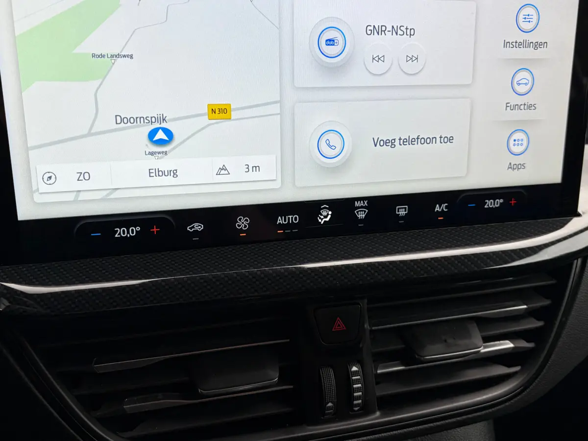 1.0 Hybrid 125 PK ST Line | NAVIGATIE + APPLE CARPLAY/ANDROID AUTO| PARKEERSENSOREN V+A| FULL LED| KEYLESS START| SPORTSTOELEN| 17" LM-VELGEN| LENDESTEUNEN VERSTELBAAR| DAB| DEALER ONDERHOUD