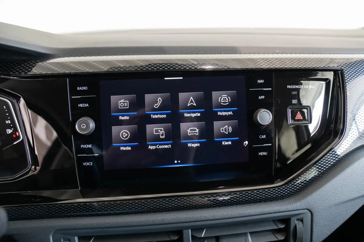 1.0 TSI Life Business | Camera | Navigatie | Stoelverwarming | Parkeersensoren | Climate Controle | Apple Carplay & Android Auto |