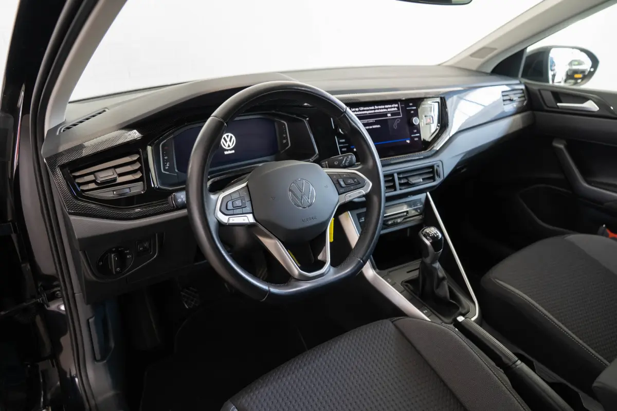 1.0 TSI Life Business | Camera | Navigatie | Stoelverwarming | Parkeersensoren | Climate Controle | Apple Carplay & Android Auto |