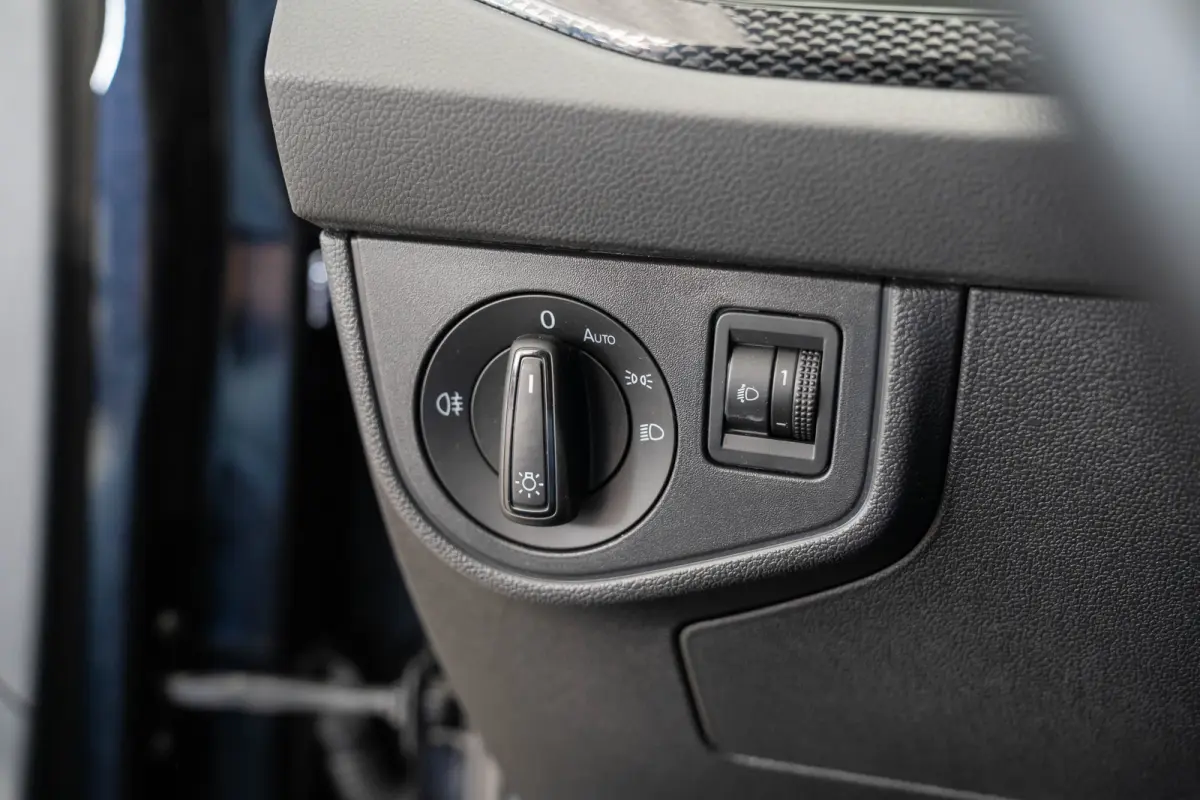 1.0 TSI Life Business | Camera | Navigatie | Stoelverwarming | Parkeersensoren | Climate Controle | Apple Carplay & Android Auto |