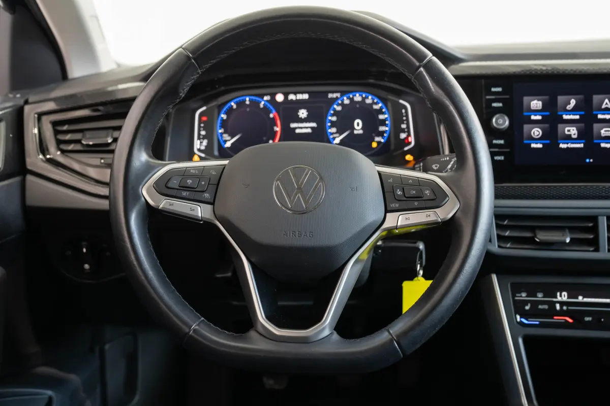 1.0 TSI Life Business | Camera | Navigatie | Stoelverwarming | Parkeersensoren | Climate Controle | Apple Carplay & Android Auto |