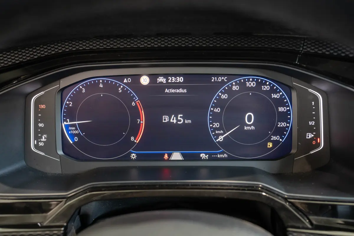 1.0 TSI Life Business | Camera | Navigatie | Stoelverwarming | Parkeersensoren | Climate Controle | Apple Carplay & Android Auto |