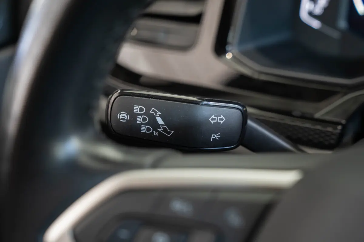 1.0 TSI Life Business | Camera | Navigatie | Stoelverwarming | Parkeersensoren | Climate Controle | Apple Carplay & Android Auto |