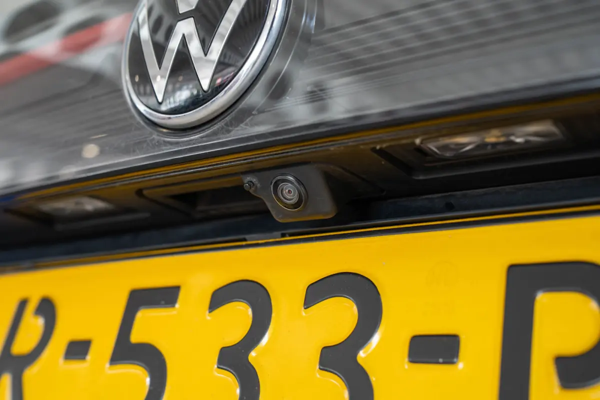 1.0 TSI Life Business | Camera | Navigatie | Stoelverwarming | Parkeersensoren | Climate Controle | Apple Carplay & Android Auto |