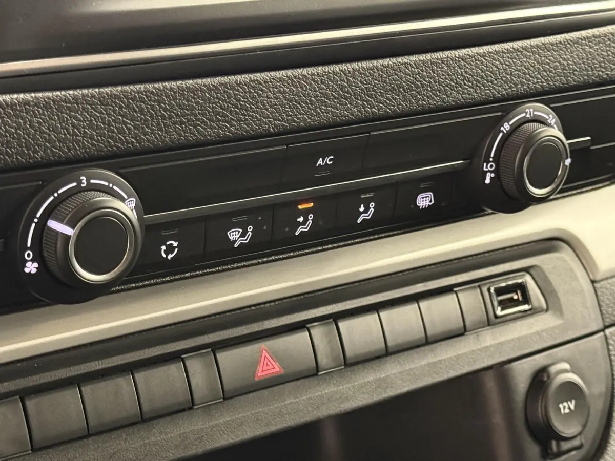 2.0 CDTI L3H1 Edition Automaat Airco Navigatie Trekhaak 2x schuifdeur