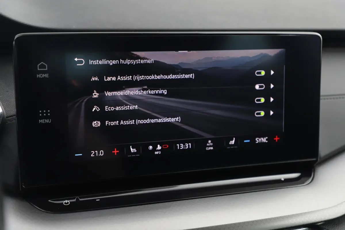 1.0 e-TSI Business Edition Automaat Virtual Cockpit LMV Navigatie Stoelverwarming Parkeersensor