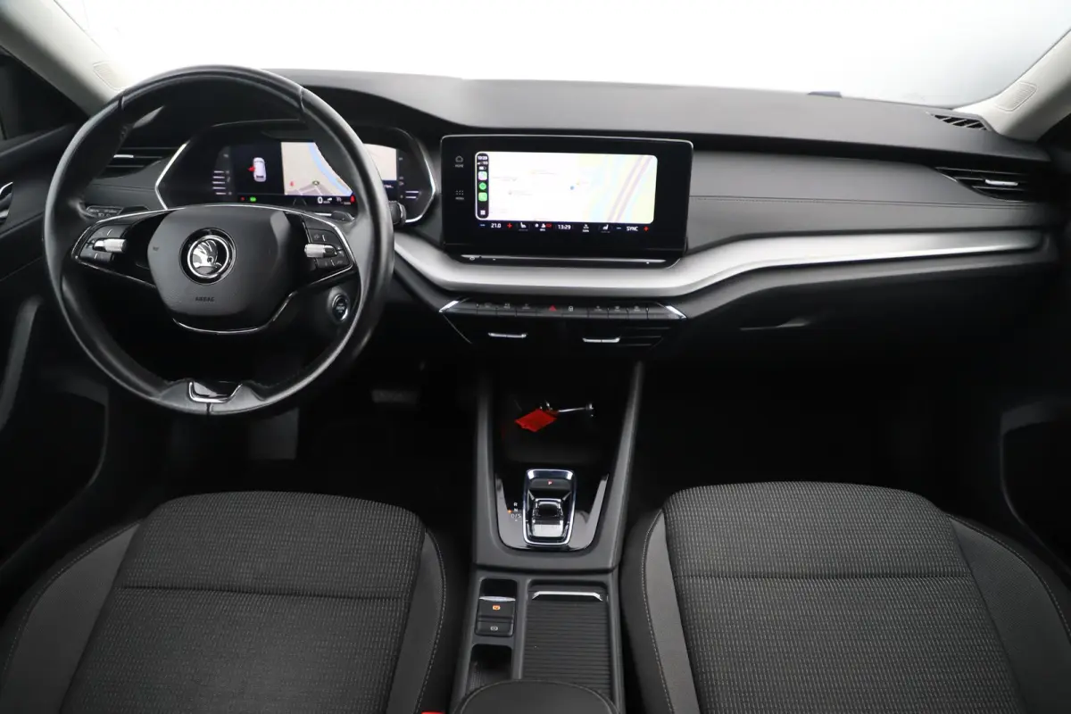 1.0 e-TSI Business Edition Automaat Virtual Cockpit LMV Navigatie Stoelverwarming Parkeersensor