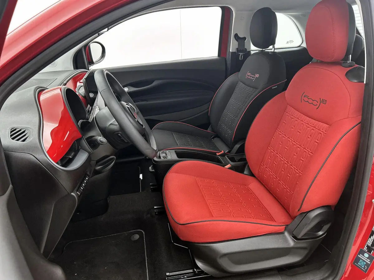 95pk RED 24 kWh Automaat | 1ste Eigenaar | Navigatie | Climate Control | Cruise Control | Camera | 16"LMV | LED | Keyless Entry/Start | Apple Carplay/Android Auto |