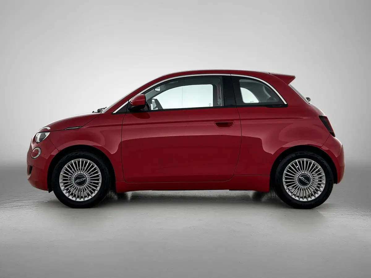 95pk RED 24 kWh Automaat | 1ste Eigenaar | Navigatie | Climate Control | Cruise Control | Camera | 16"LMV | LED | Keyless Entry/Start | Apple Carplay/Android Auto |