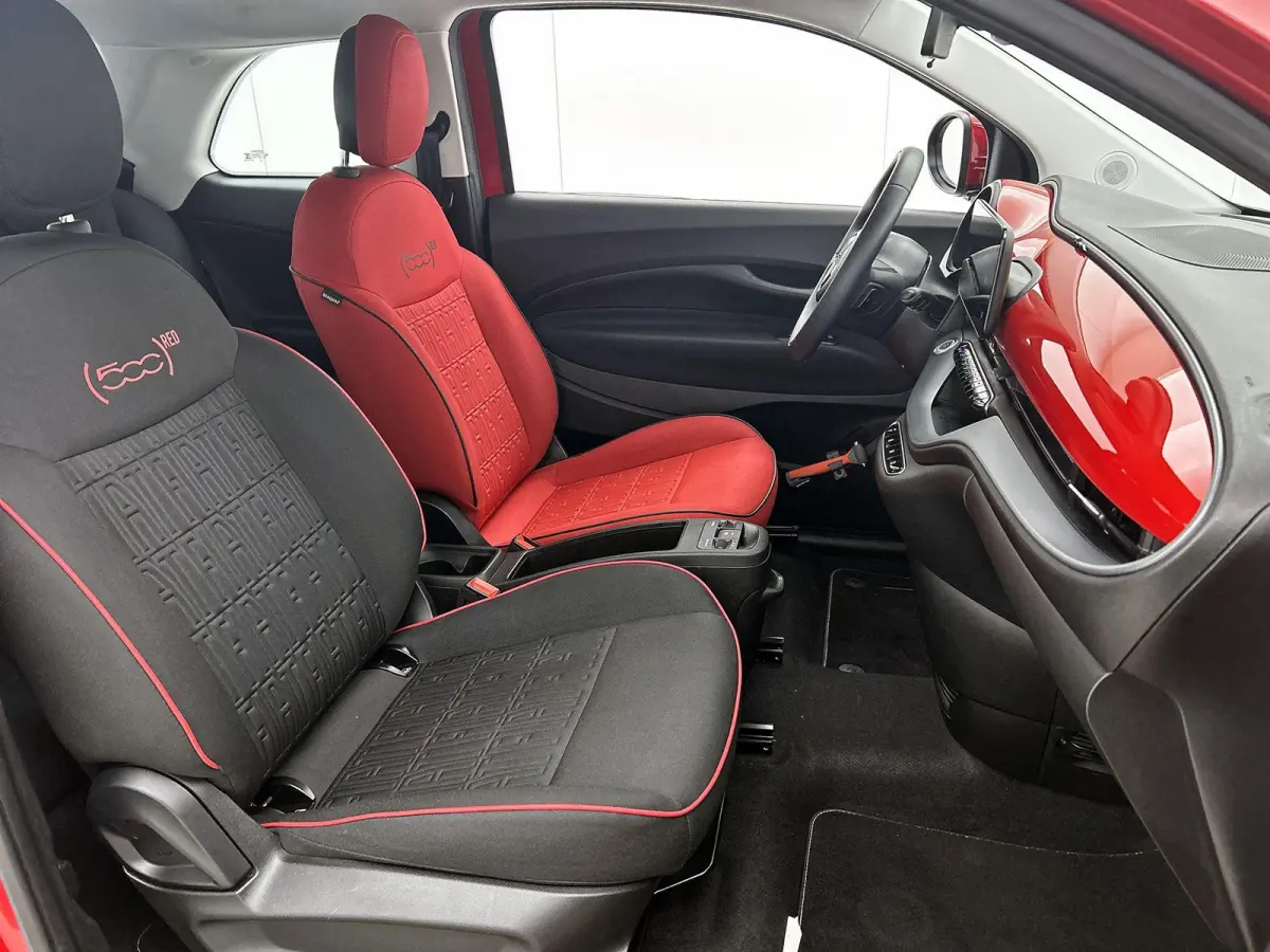 95pk RED 24 kWh Automaat | 1ste Eigenaar | Navigatie | Climate Control | Cruise Control | Camera | 16"LMV | LED | Keyless Entry/Start | Apple Carplay/Android Auto |
