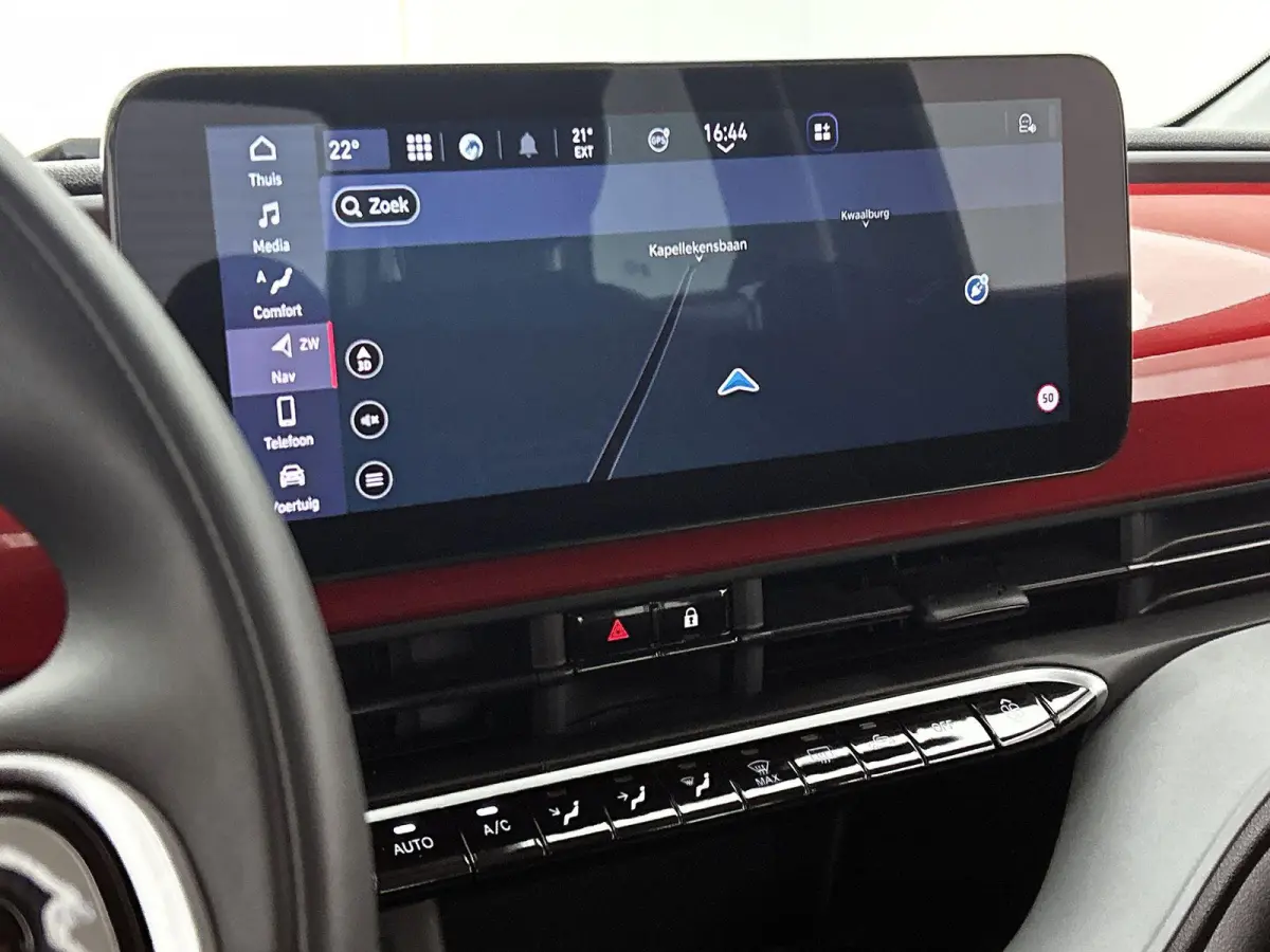 95pk RED 24 kWh Automaat | 1ste Eigenaar | Navigatie | Climate Control | Cruise Control | Camera | 16"LMV | LED | Keyless Entry/Start | Apple Carplay/Android Auto |
