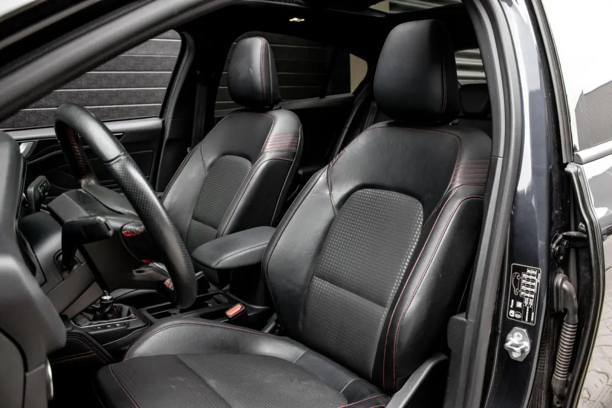 1.0 EcoBoost Hybrid ST-Line | PANO | B&O | HUD | ADAPTIVE CRUISE | FULL OPTION
