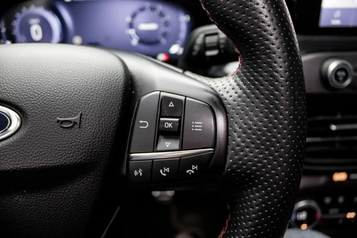 1.0 EcoBoost Hybrid ST-Line | PANO | B&O | HUD | ADAPTIVE CRUISE | FULL OPTION