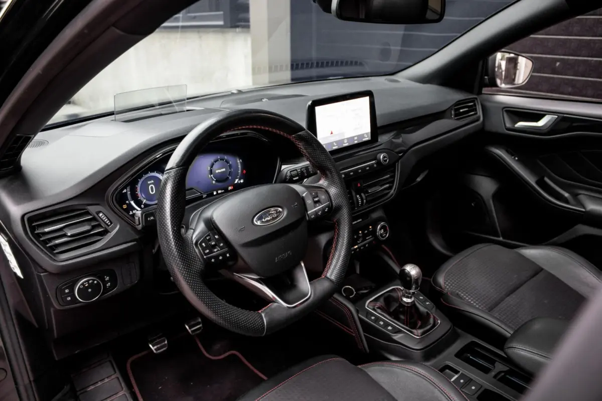 1.0 EcoBoost Hybrid ST-Line | PANO | B&O | HUD | ADAPTIVE CRUISE | FULL OPTION