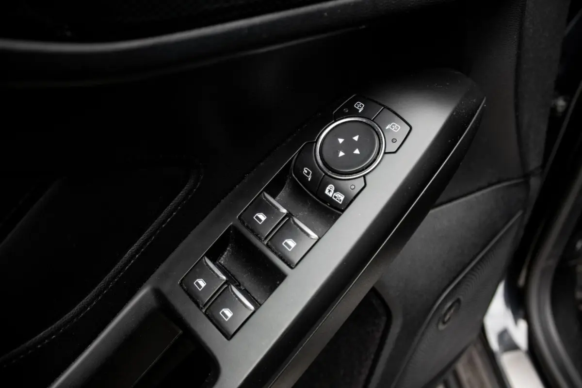 1.0 EcoBoost Hybrid ST-Line | PANO | B&O | HUD | ADAPTIVE CRUISE | FULL OPTION