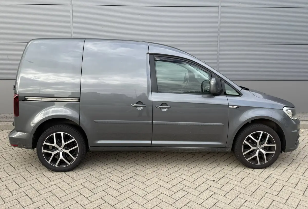 2.0 TDI L1H1 BMT Exclusive Edition Automaat EURO 6 - Airco - Navi - Cruise