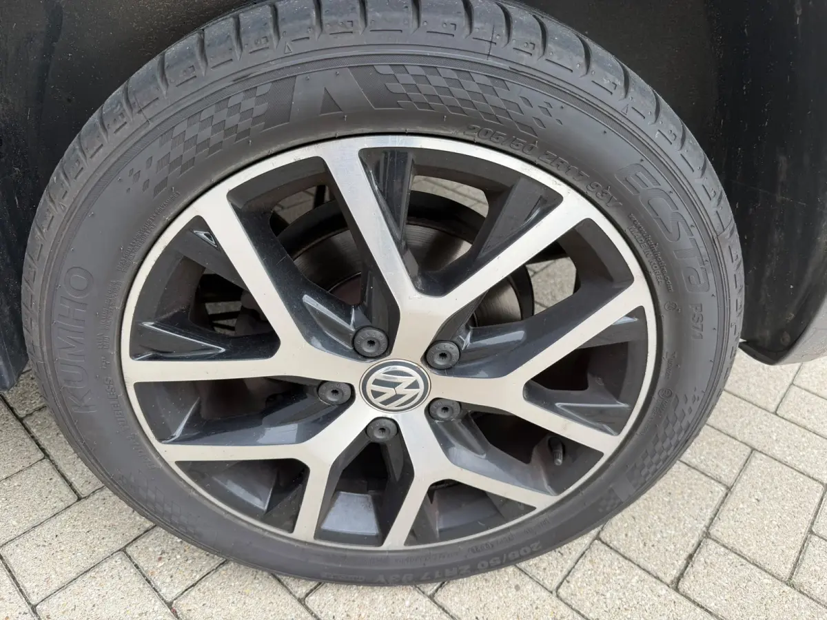 2.0 TDI L1H1 BMT Exclusive Edition Automaat EURO 6 - Airco - Navi - Cruise
