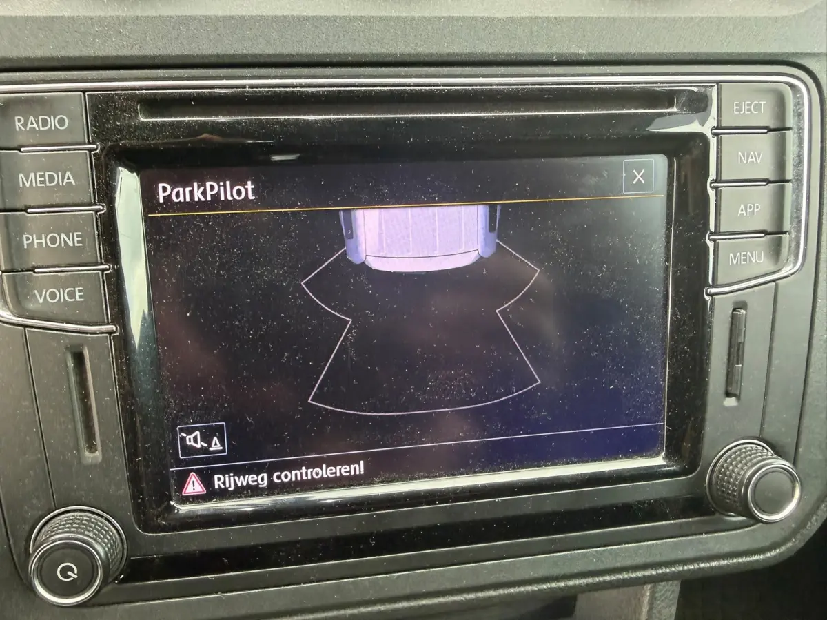 2.0 TDI L1H1 BMT Exclusive Edition Automaat EURO 6 - Airco - Navi - Cruise