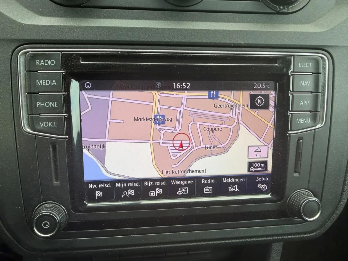 2.0 TDI L1H1 BMT Exclusive Edition Automaat EURO 6 - Airco - Navi - Cruise