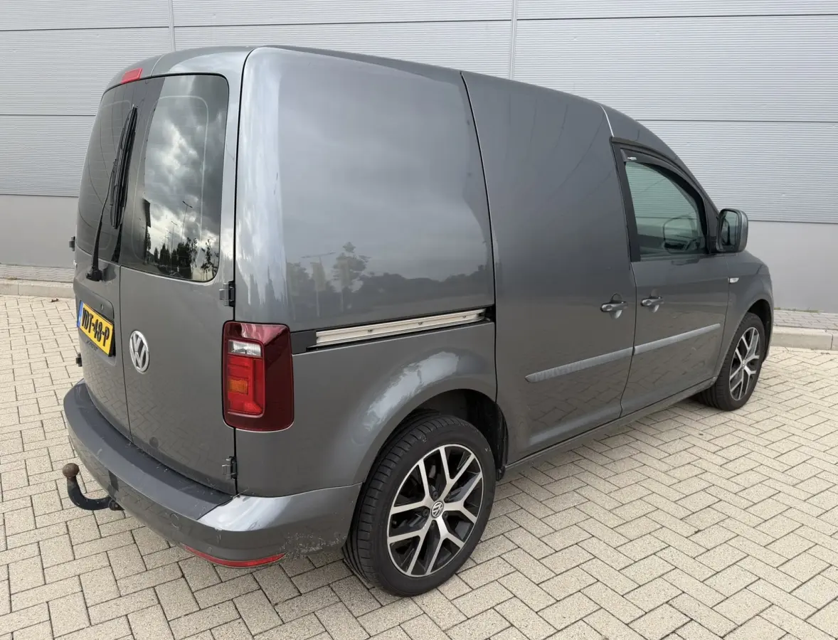 2.0 TDI L1H1 BMT Exclusive Edition Automaat EURO 6 - Airco - Navi - Cruise