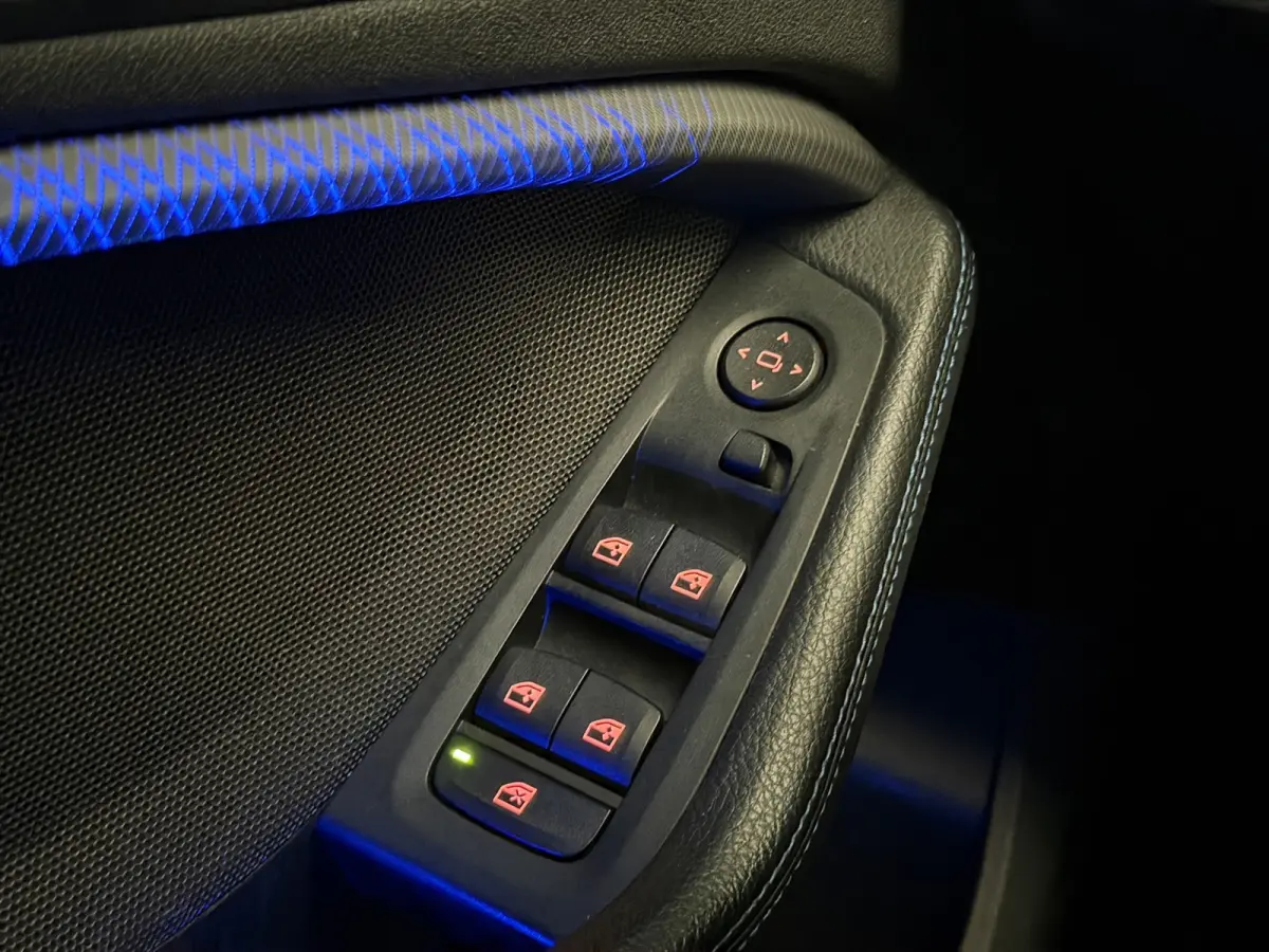 118i Executive M-Sport |Pano|Harman-Kardon|HUD|Camera|M-Stoelen|NAP