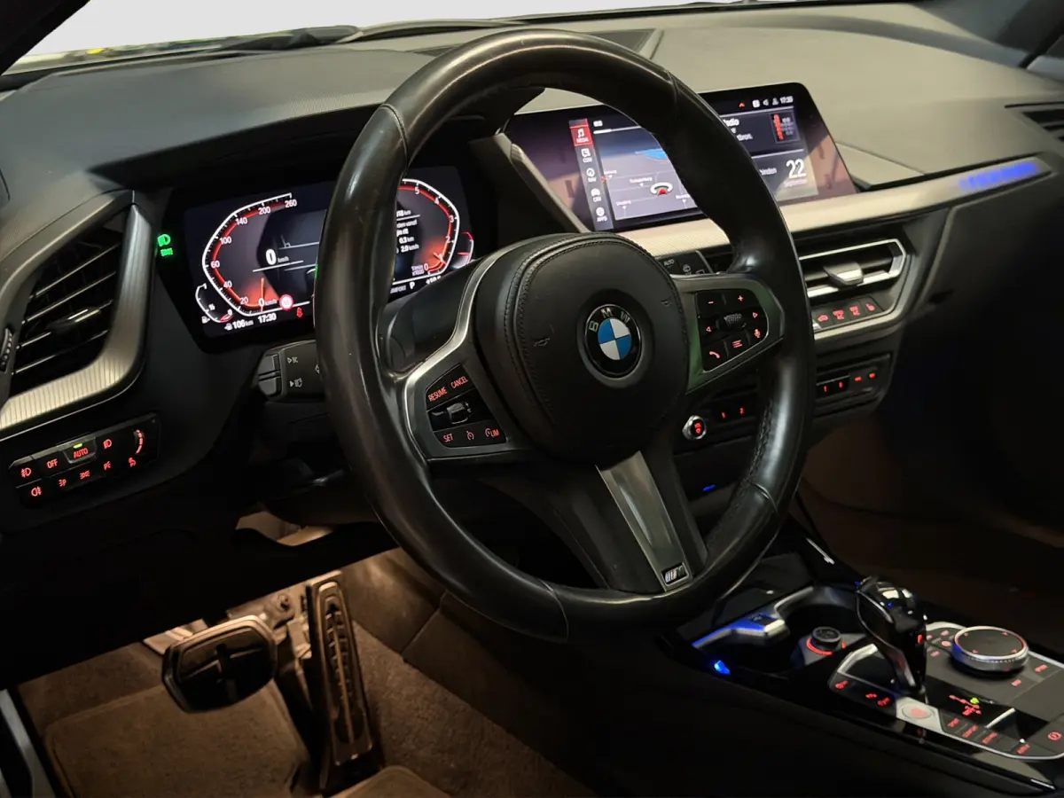 118i Executive M-Sport |Pano|Harman-Kardon|HUD|Camera|M-Stoelen|NAP